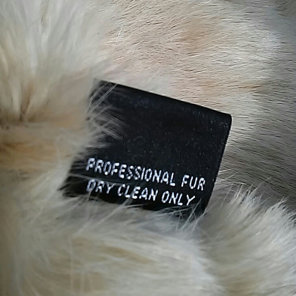 Sheri Bodell Stud trimmed Rabbit Fur jacket - Picture 7 of 8